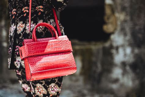 The Givenchy Horizon Bag: Tisci’s Latest Handbag 